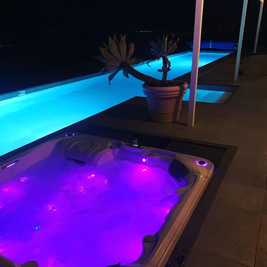 Casa Conil With A Private 25 Meter Heated Pool Villa Exteriör bild