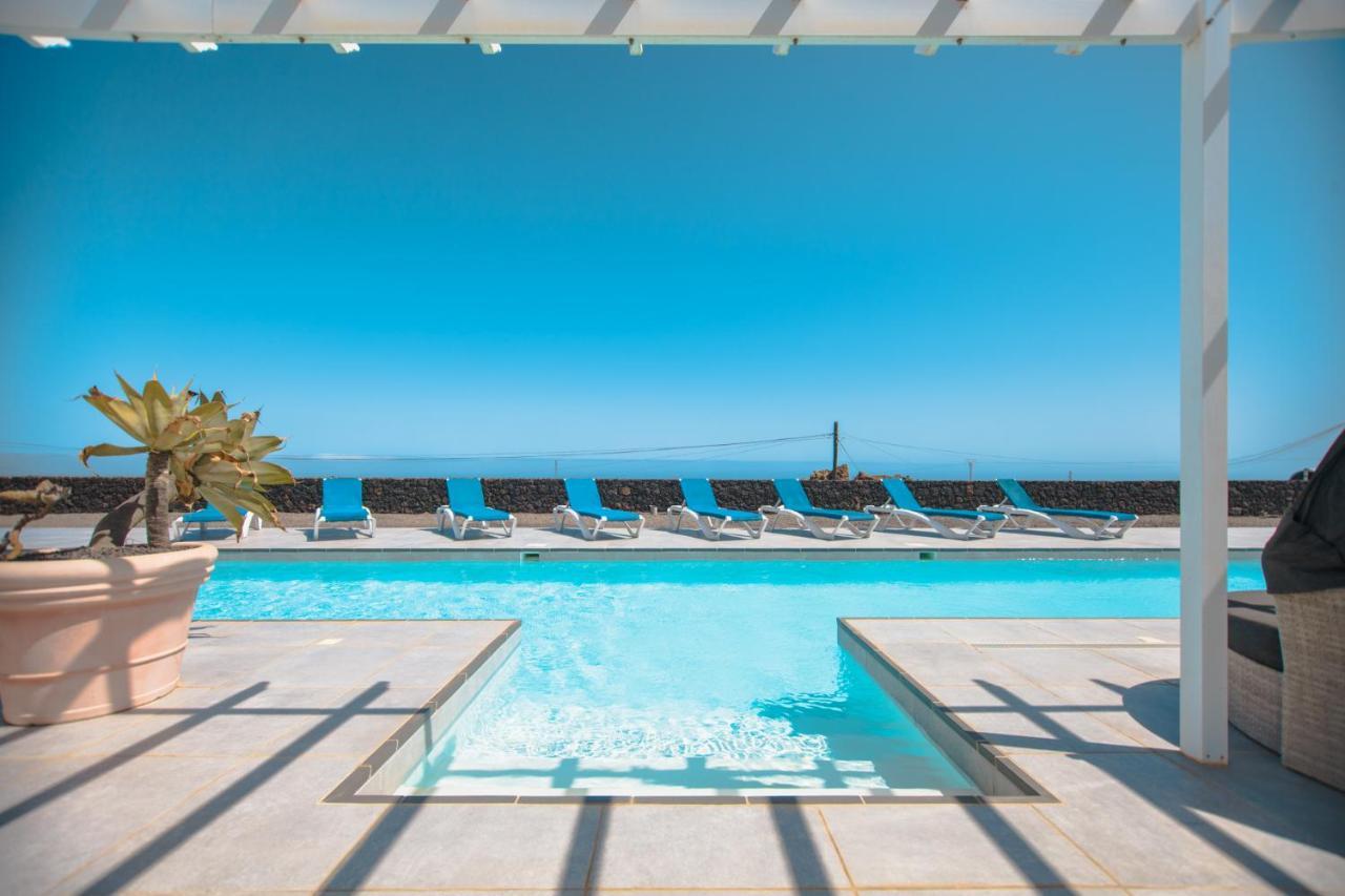 Casa Conil With A Private 25 Meter Heated Pool Villa Exteriör bild