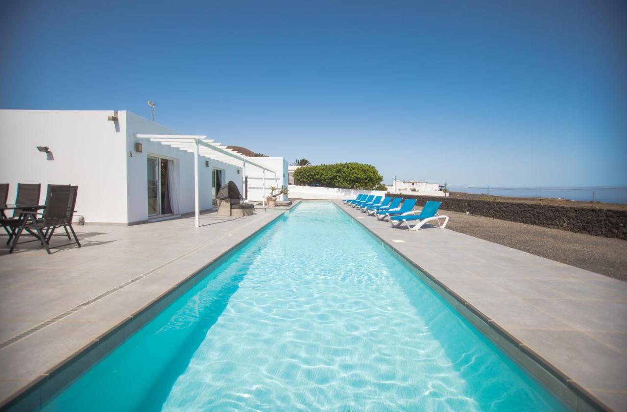 Casa Conil With A Private 25 Meter Heated Pool Villa Exteriör bild