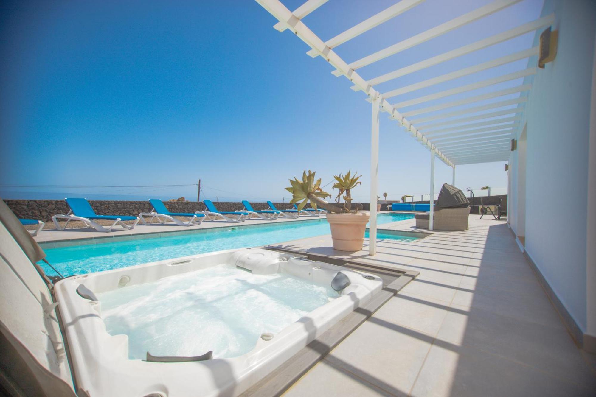 Casa Conil With A Private 25 Meter Heated Pool Villa Exteriör bild